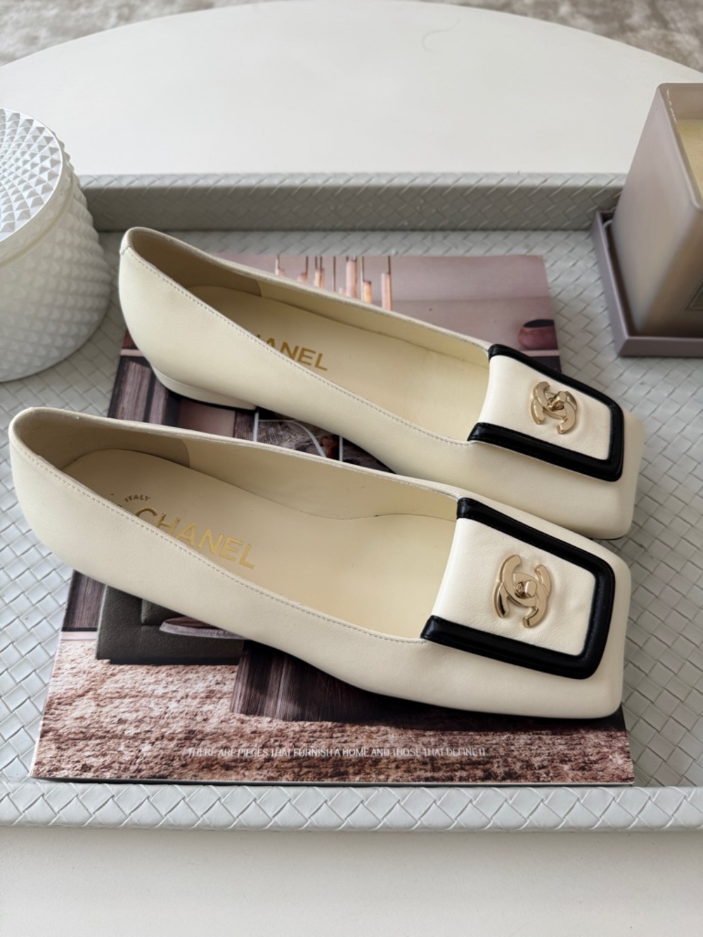 Chanel SS 26 Blazy Ivory Lambskin Square Toe CC Logo Turn-lock Ballet Flats 37.5 - Picture 9 of 16